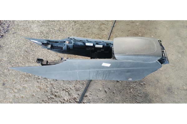 Recambio de apoyabrazos central para opel insignia berlina 1.6 cdti 136 fap referencia OEM IAM   