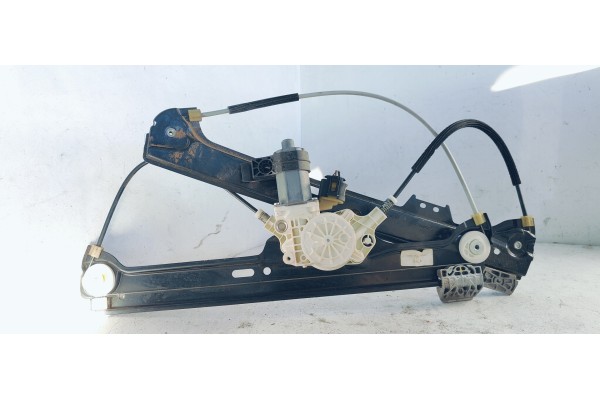 Recambio de elevalunas delantero derecho para bmw serie 5 berlina (e60) 530xd referencia OEM IAM 7184384E  