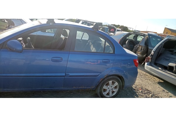 Recambio de puerta trasera izquierda para kia rio 1.4 cat referencia OEM IAM   