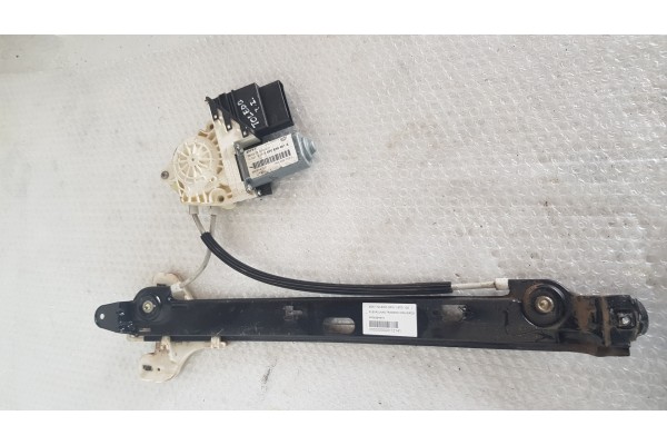 Recambio de elevalunas trasero izquierdo para seat toledo (5p2) 1.9tdi 105 referencia OEM IAM 5P0839461A  