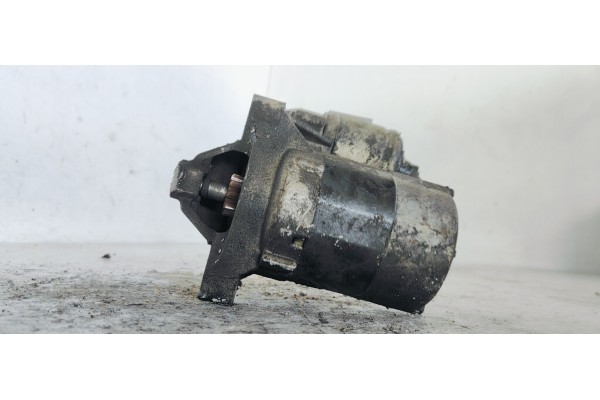 Recambio de motor arranque para renault clio iv 1.2 referencia OEM IAM 8200369521G  