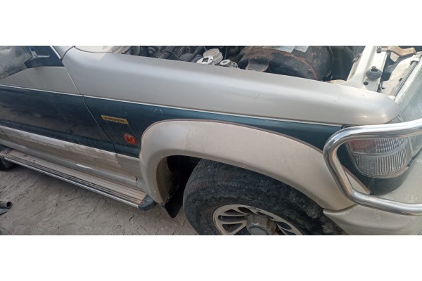 Recambio de aleta delantera derecha para mitsubishi montero (v20/v40) 2.5 turbodiesel referencia OEM IAM   