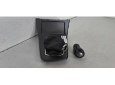 Recambio de guarnecidos palanca cambio para toyota avensis wagon (t25) 2.0 d-cat referencia OEM IAM 8493  