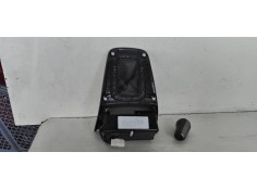 Recambio de guarnecidos palanca cambio para toyota avensis wagon (t25) 2.0 d-cat referencia OEM IAM 8493  