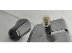 Recambio de guarnecidos palanca cambio para toyota avensis wagon (t25) 2.0 d-cat referencia OEM IAM 8493  