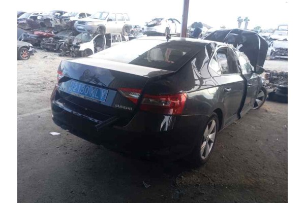 Recambio de porton trasero para skoda superb (3v3) 2.0tdi 150 fap referencia OEM IAM   