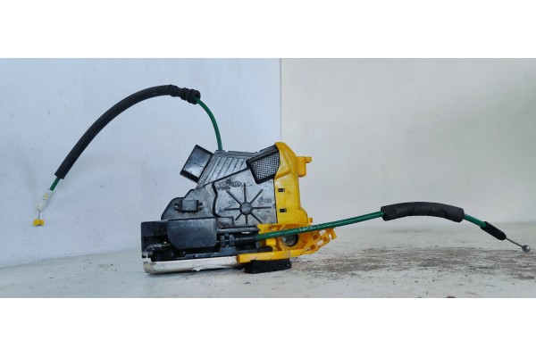 Recambio de cerradura puerta delantera izquierda para hyundai i30 (gd) 1.4crdi 90 fap referencia OEM IAM 81310A6100  