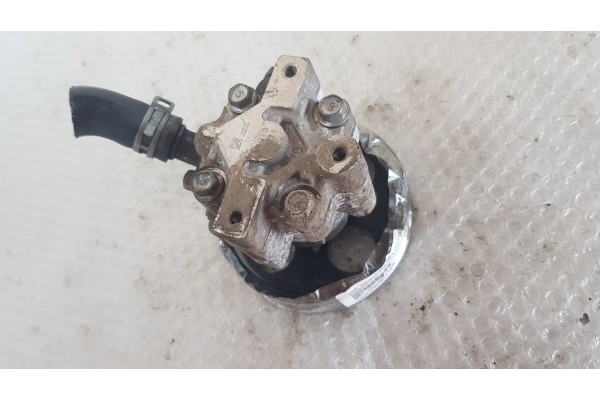 Recambio de bomba direccion para opel insignia berlina 2.0cdti 130 fap referencia OEM IAM 13309336  