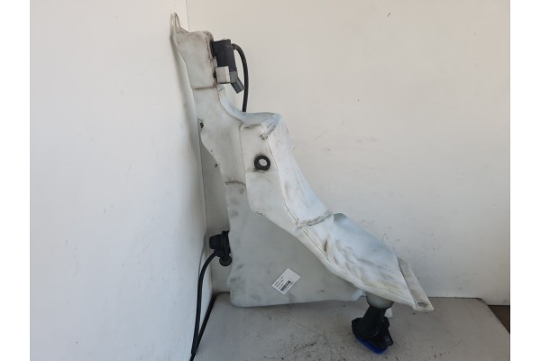 Recambio de deposito limpia para jaguar xf 2.0 turbo cat referencia OEM IAM 8X2317B613  