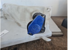 Recambio de deposito limpia para jaguar xf 2.0 turbo cat referencia OEM IAM 8X2317B613  