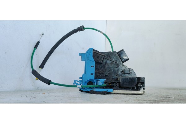 Recambio de cerradura puerta trasera derecha para hyundai i30 (gd) 1.4crdi 90 fap referencia OEM IAM 81420A6100  