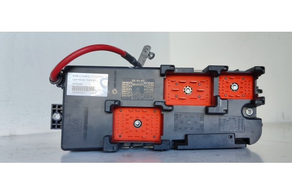 Recambio de caja reles / fusibles para saab 9-3 cabrio vector referencia OEM IAM 460023260  