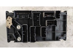 Recambio de caja reles / fusibles para subaru forester s12 2.0 diesel cat referencia OEM IAM 82241SC070 106902 