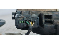 Recambio de cerradura puerta trasera derecha para hyundai i30 comfort referencia OEM IAM 814202L000  