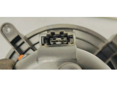 Recambio de ventilador calefaccion para peugeot 3008 1.6 hdi 110 fap referencia OEM IAM T3953001  