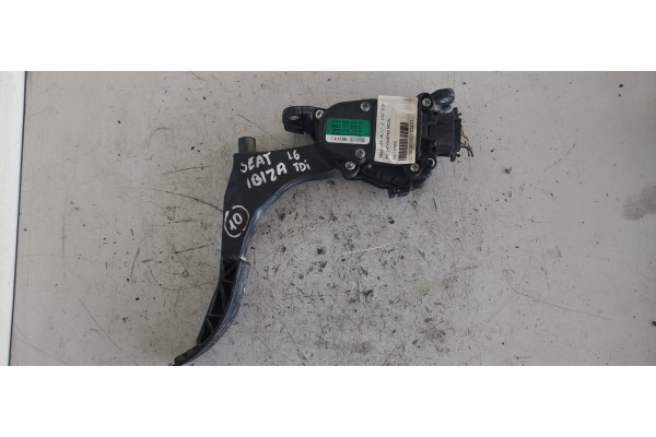 Recambio de potenciometro pedal para seat ibiza (6l1) 1.6 16v referencia OEM IAM 6Q1721503  