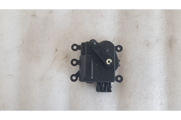 Recambio de motor apertura trampillas climatizador para mazda 6 kombi ()(.2012) 2.0i 145 referencia OEM IAM   