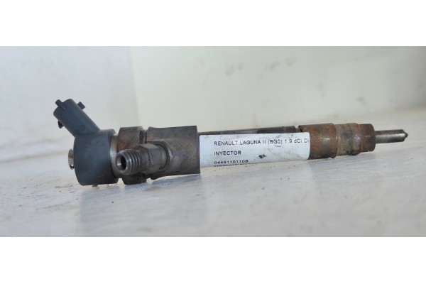 Recambio de inyector para renault laguna ii (bg0) 1.9 dci diesel referencia OEM IAM 0445110110B  