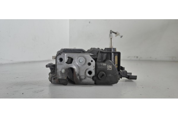 Recambio de cerradura puerta delantera derecha para peugeot 5008 allure referencia OEM IAM A04957  