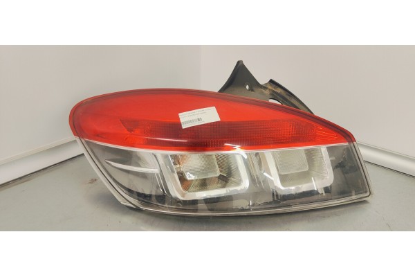 Recambio de piloto trasero izquierdo para renault megane iii coupe 1.5 dci 110 fap referencia OEM IAM   