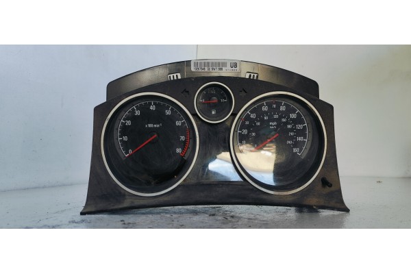Recambio de cuadro instrumentos para opel astra h berlina cosmo referencia OEM IAM 13267546  