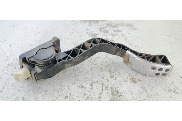 Recambio de pedal acelerador para peugeot 307 cc (s1) 2.0 referencia OEM IAM 9647781377  
