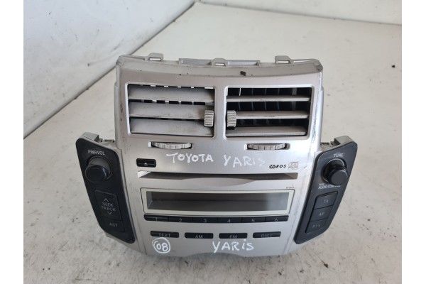 Recambio de sistema audio / radio cd para toyota yaris 1.4 turbodiesel cat referencia OEM IAM 861200D201 S0A04694 12200071110101
