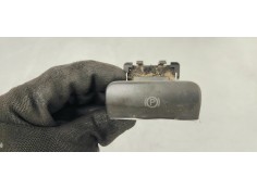 Recambio de freno de mano electrico para peugeot 3008 1.6 hdi 110 fap referencia OEM IAM 9666405677  