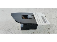 MANDO ELEVALUNAS TRASERO DERECHO 31376458 