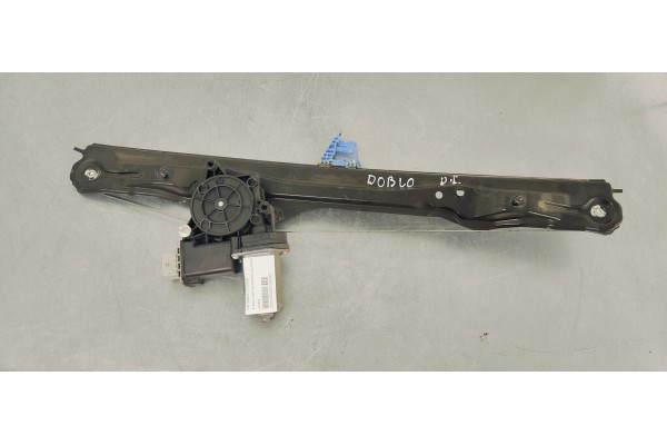 Recambio de elevalunas delantero izquierdo para fiat doblo 1.3 jtd 90 referencia OEM IAM 400805  