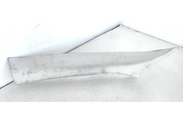 Recambio de moldura para jaguar f-pace 2.0 diesel cat referencia OEM IAM 156005372  