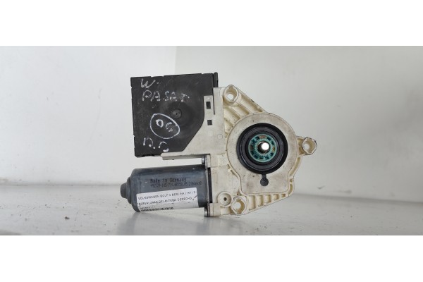 Recambio de elevalunas delantero derecho para volkswagen golf v berlina (1k1) 2.0 tdi referencia OEM IAM 980852111 1K0959793L 