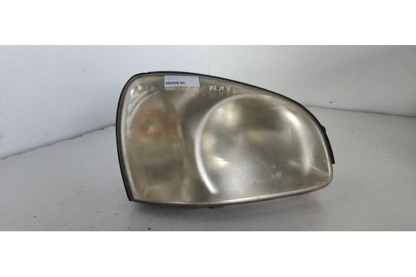 Recambio de faro derecho para hyundai santa fe (sm) 2.0 crdi cat referencia OEM IAM   