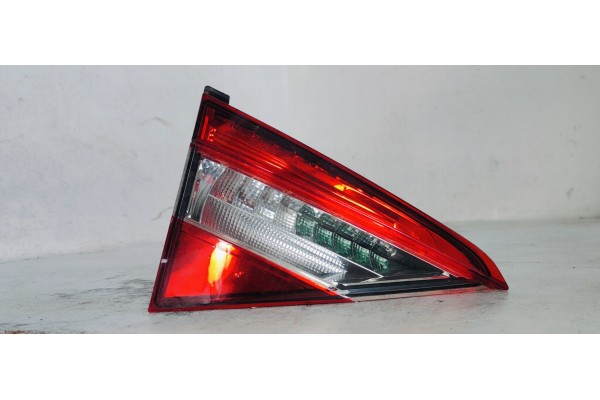 Recambio de piloto trasero izquierdo interior para skoda superb (3v3) 2.0tdi 150 fap referencia OEM IAM 3V5945307C  