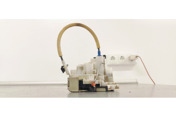 Recambio de cerradura puerta delantera izquierda para fiat doblo 1.3 jtd 90 referencia OEM IAM 51810889  