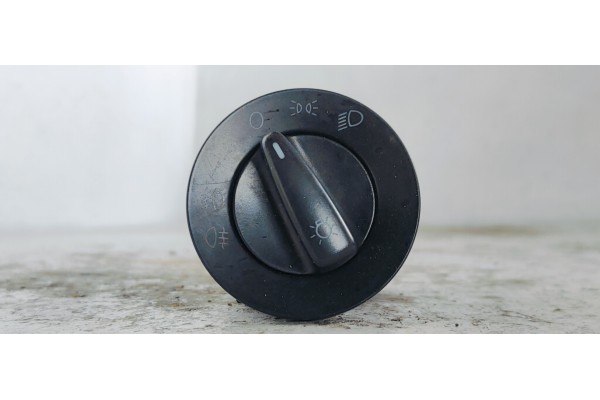 Recambio de mando luces para volkswagen golf iv berlina (1j1) conceptline referencia OEM IAM 1C0941531A  