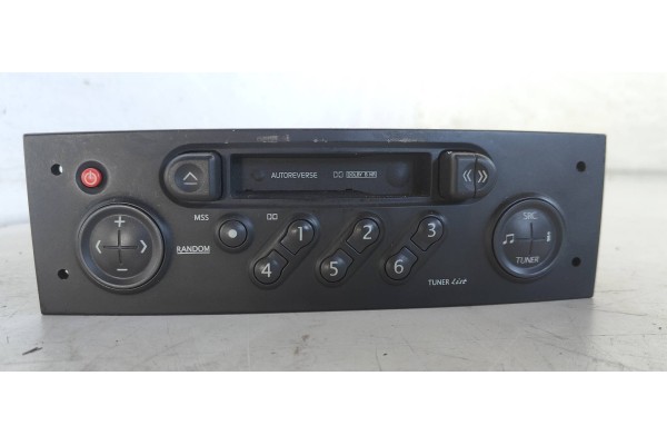 Recambio de sistema audio / radio cd para renault megane ii familiar 1.9 dci diesel referencia OEM IAM 8200256140  