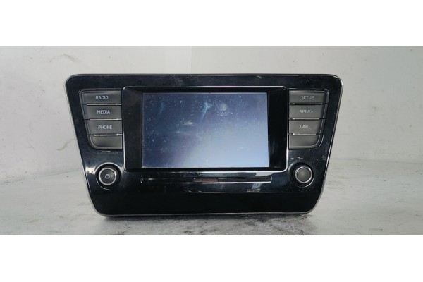 Recambio de sistema audio / radio cd para skoda superb (3v3) 2.0tdi 150 fap referencia OEM IAM 3V0035871C  