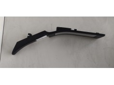 Recambio de molduras traseras para jaguar xf 3.0 v6 diesel cat referencia OEM IAM 8X23F13244  