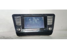 Recambio de sistema audio / radio cd para skoda superb (3v3) 2.0tdi 150 fap referencia OEM IAM 3V0035871C  