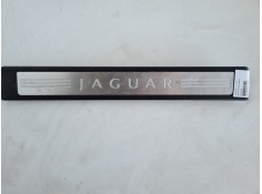 Recambio de molduras delanteras para jaguar xf 3.0 v6 diesel cat referencia OEM IAM 8X2313200AF  
