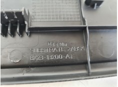 Recambio de molduras delanteras para jaguar xf 3.0 v6 diesel cat referencia OEM IAM 8X2313200AF  