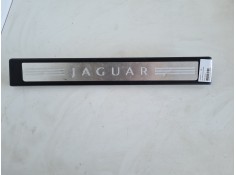 Recambio de molduras delanteras para jaguar xf 2.0 turbo cat referencia OEM IAM 8X2313201AF  