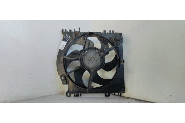 Recambio de electroventilador para renault modus authentique referencia OEM IAM 8200135167  