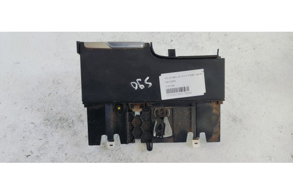 Recambio de cenicero para volvo s90 lim. 2.0 d turbo 150 fap referencia OEM IAM 31377381  