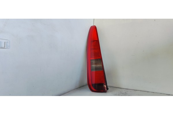 Recambio de piloto trasero izquierdo para ford fiesta (cbk) ambiente referencia OEM IAM 2S6113N004AD  