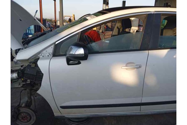 Recambio de puerta delantera izquierda para peugeot 3008 1.6hdi 115 fap referencia OEM IAM   