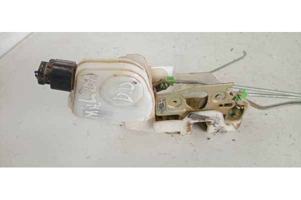 Recambio de cerradura puerta delantera derecha para mitsubishi l 200 (k60t) 2.5 diesel referencia OEM IAM   