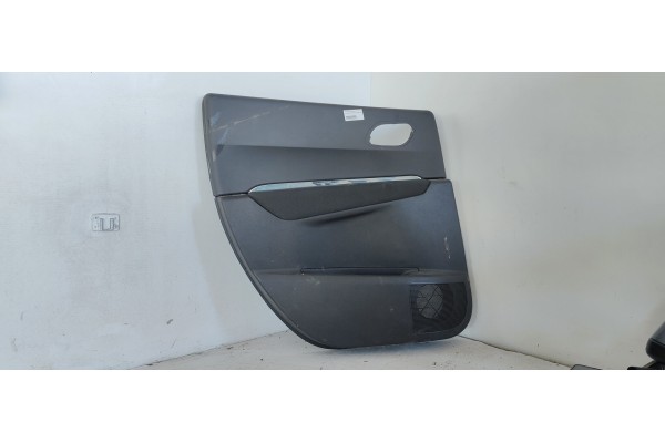 Recambio de guarnecido puerta trasera izquierda para peugeot 3008 allure referencia OEM IAM   