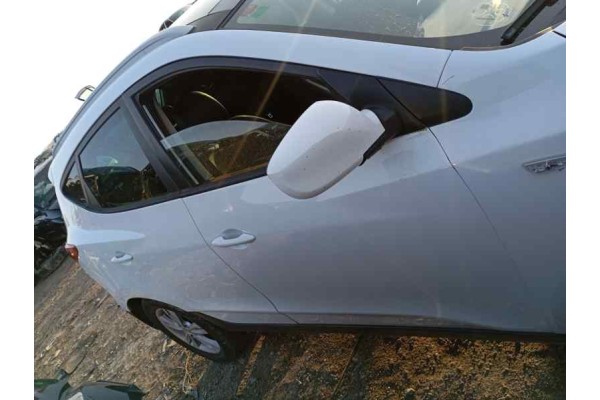 Recambio de puerta delantera derecha para hyundai ix35 break fase 1 referencia OEM IAM   